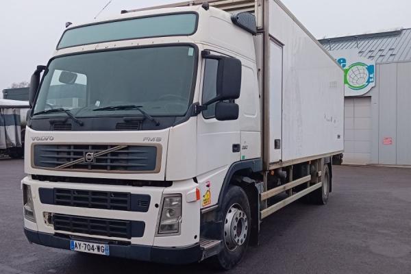 LKW-Einheiten - VOLVO FM 260  PORTEUR FOURGON (Belgique - Europe) - Houffalize Trading s.a.