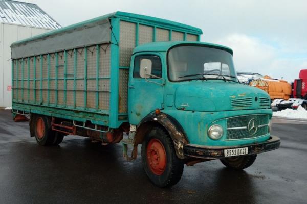 Vente occasion Porteur - MERCEDES L1113BR  CAMION BETAIL (Belgique - Europe) - Houffalize Trading s.a.