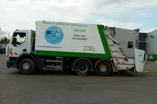 LKW-Einheiten - RENAULT PREMIUM 320 -MOTEUR HORS SERVICE-  Camion poubelle - BOM (Belgique - Europe) - Houffalize Trading s.a.