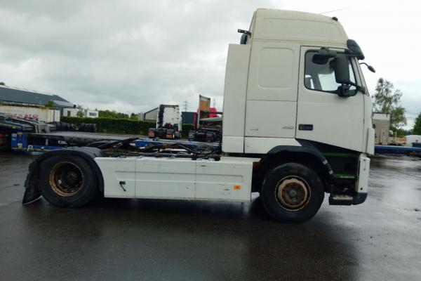 Second hand saleParts - VOLVO FH 440 for Parts - no docs    (Belgique - Europe) - Houffalize Trading s.a.