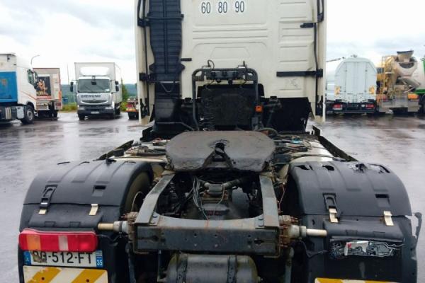 Second hand saleParts - VOLVO FH 440 for Parts - no docs    (Belgique - Europe) - Houffalize Trading s.a.