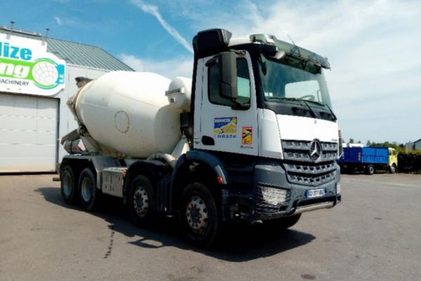 Unidades de camiones - MERCEDES Arocs 3243 Liebherr 9M3 Voith  Camion malaxeur (Belgique - Europe) - Houffalize Trading s.a.