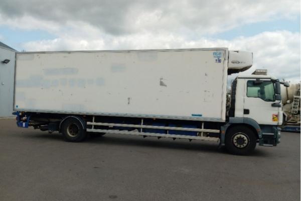 LKW-Einheiten - MAN TGM 18.340 chereau - carrier  Camion frigo (Belgique - Europe) - Houffalize Trading s.a.