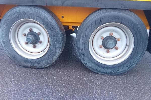 Second hand saleSemi-trailer - GOURDON 6 tons  PORTE-ENGIN (Belgique - Europe) - Houffalize Trading s.a.