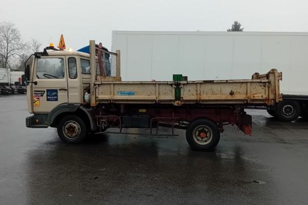 Vente occasion Porteur - RENAULT Midliner M140  Camion benne (Belgique - Europe) - Houffalize Trading s.a.