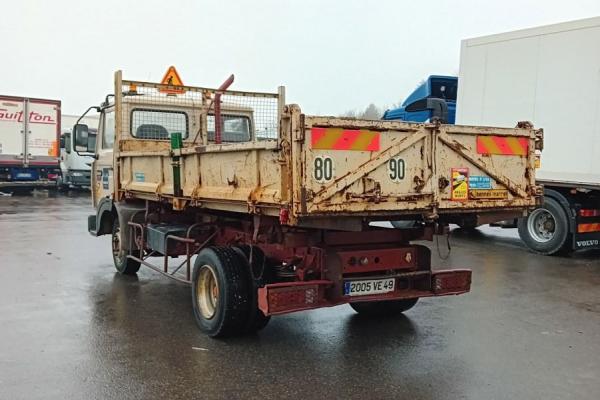 Vente occasion Porteur - RENAULT Midliner M140  Camion benne (Belgique - Europe) - Houffalize Trading s.a.